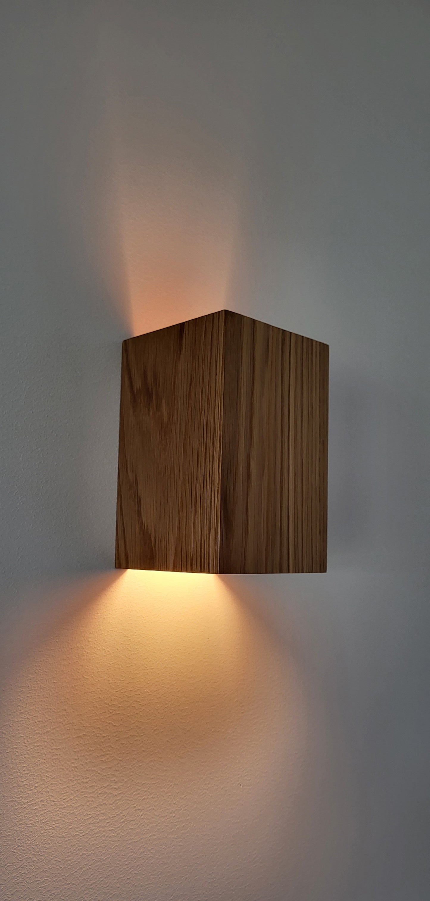 Minimalist Handcrafted Wood Wall Light | Homy Stork