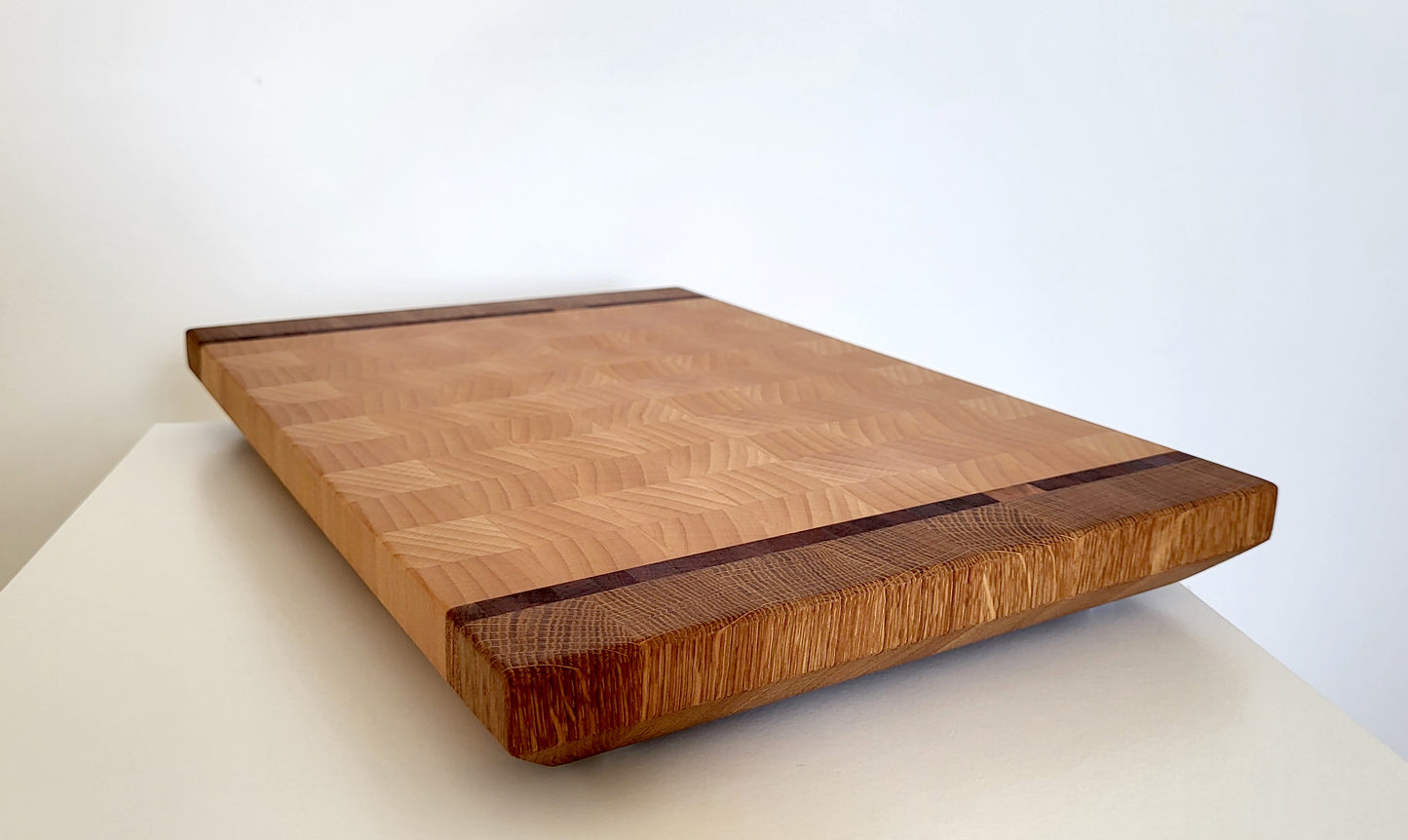 Premium Wooden Cutting Board Handcrafted by Homy Stork